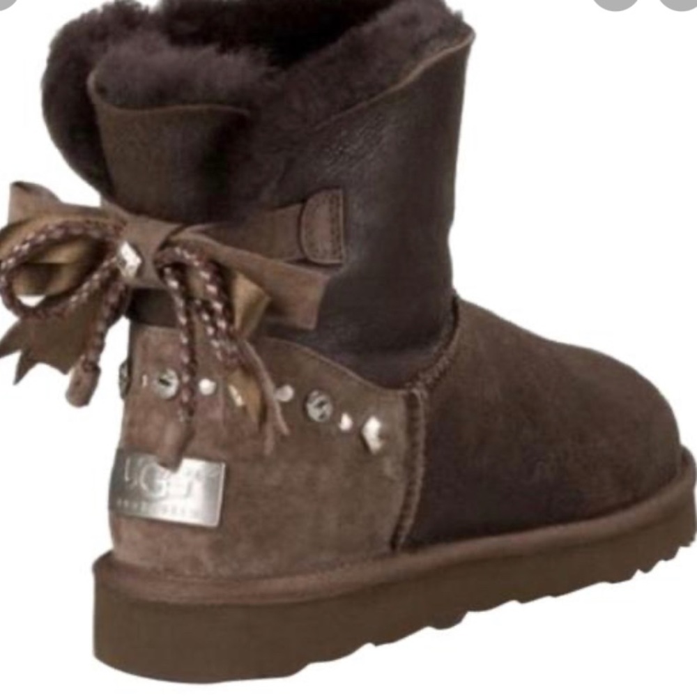 UGG Mini Bailey Braid US size 6.